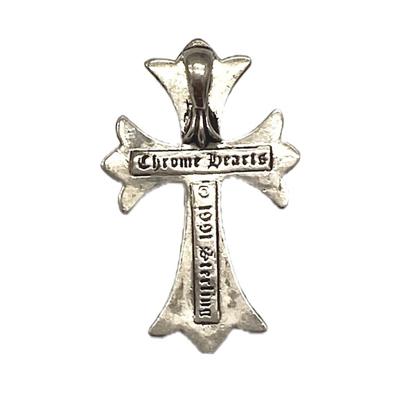 CHROME HEARTS Large Cross Pendant - Necklace - Picture 5 of 9